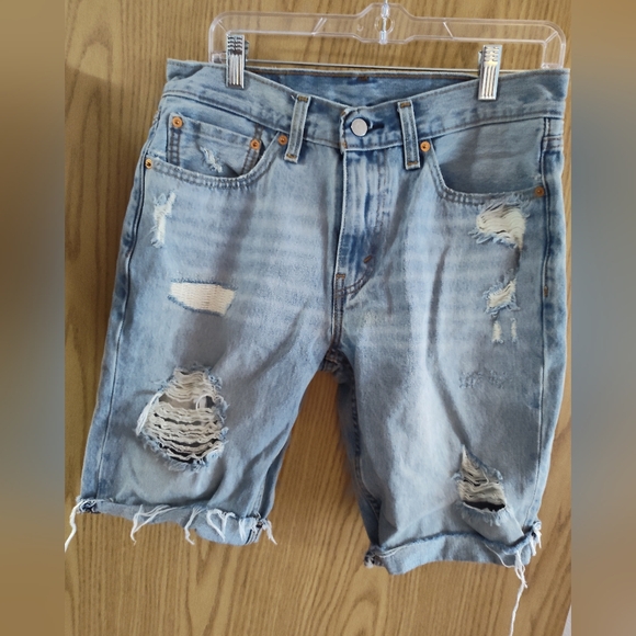 Levi's Classic Denim Shorts - Picture 1 of 7